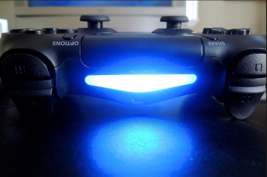 playstation controller blinking blue