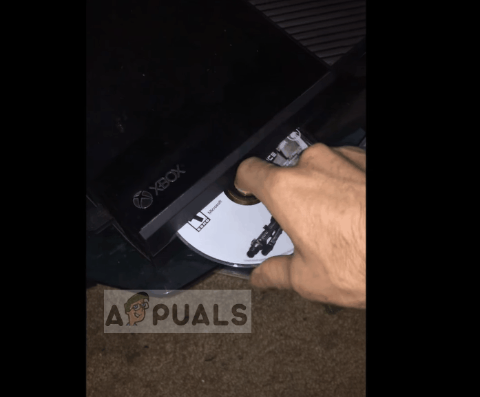 Fix Xbox One won’t Load Game Disc
