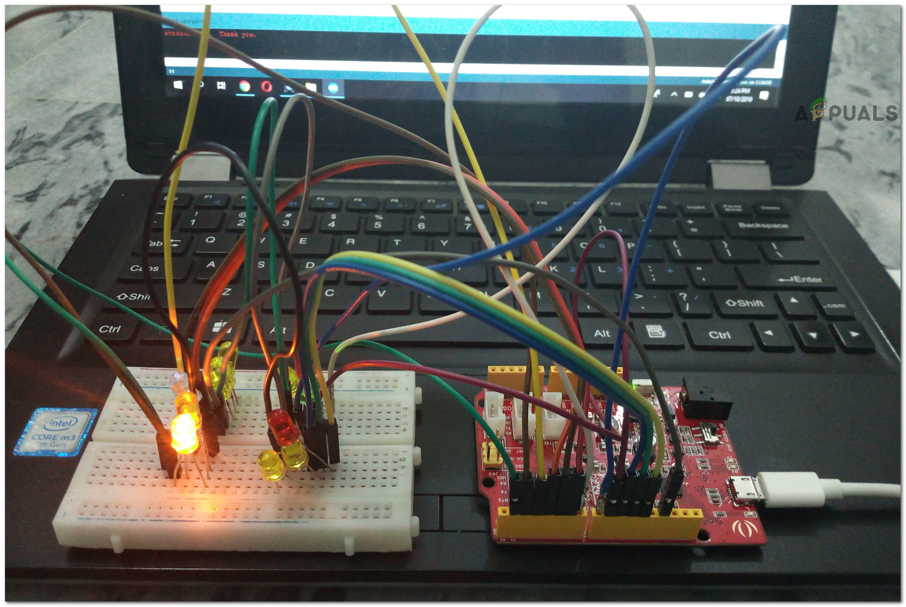 Circuit Diagram Traffic Light Controller Using Microcontroller