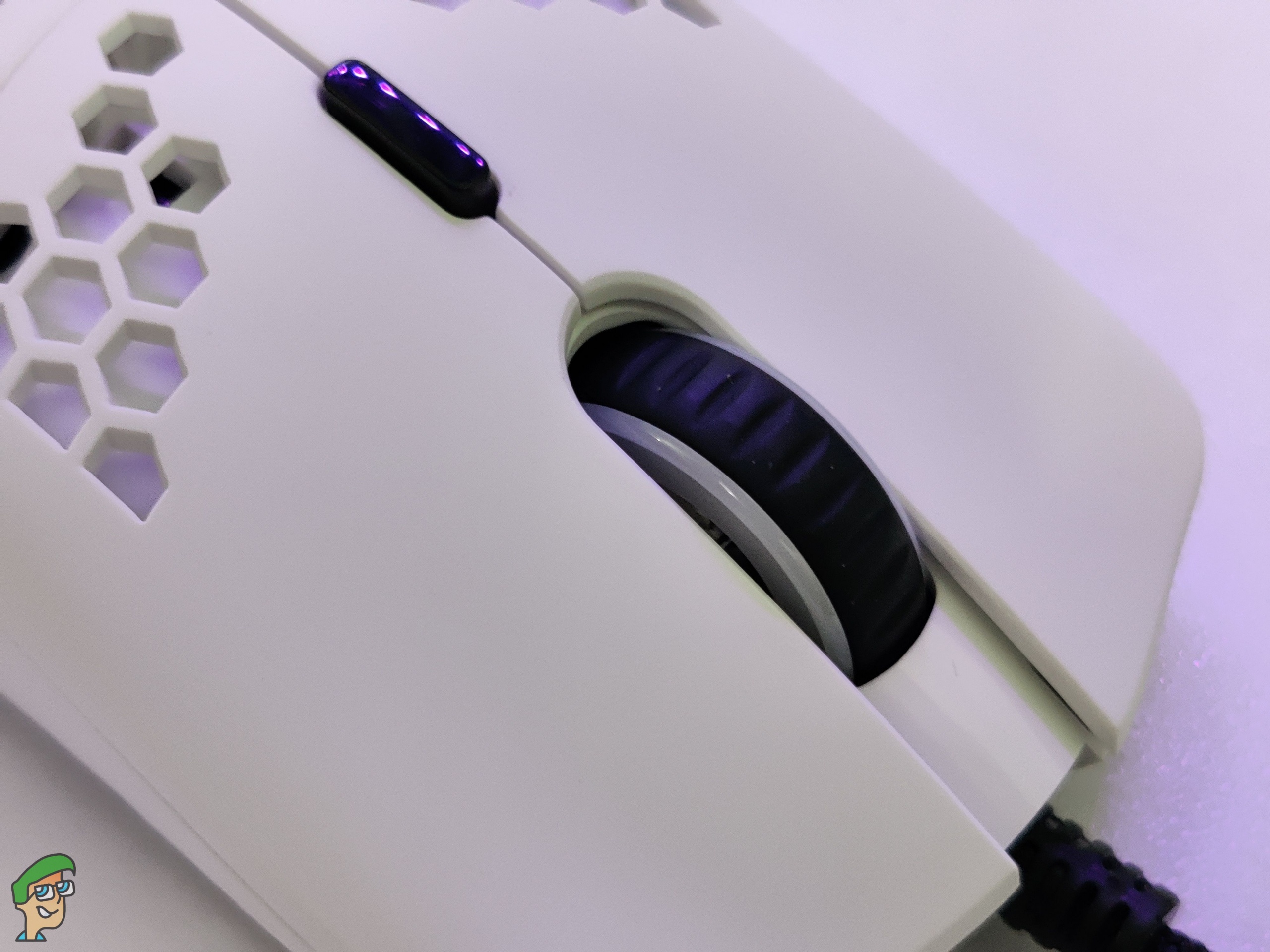 Ajazz AJ390 Lightweight Gaming Mouse Review