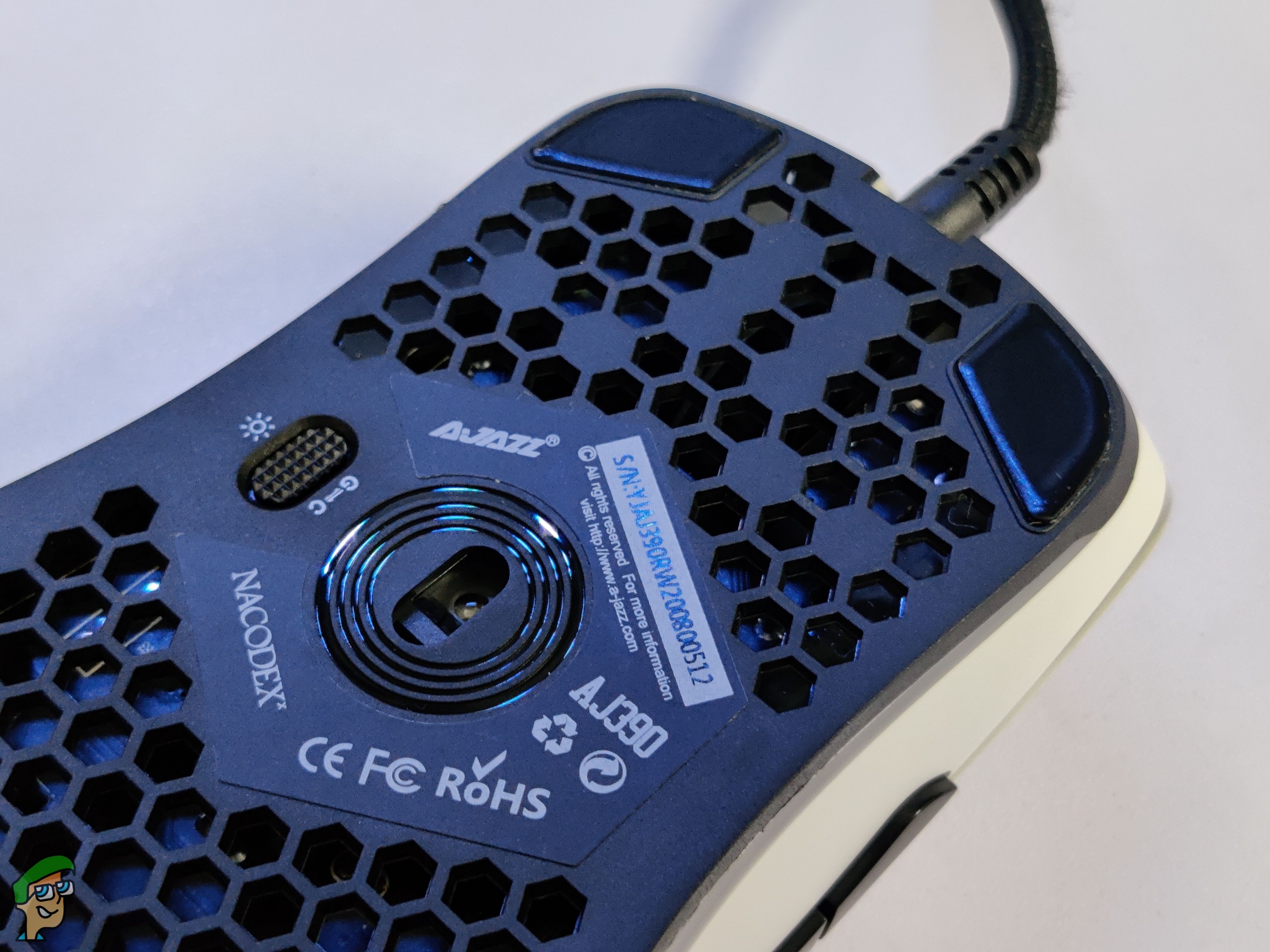 Ajazz AJ390 Lightweight Gaming Mouse Review