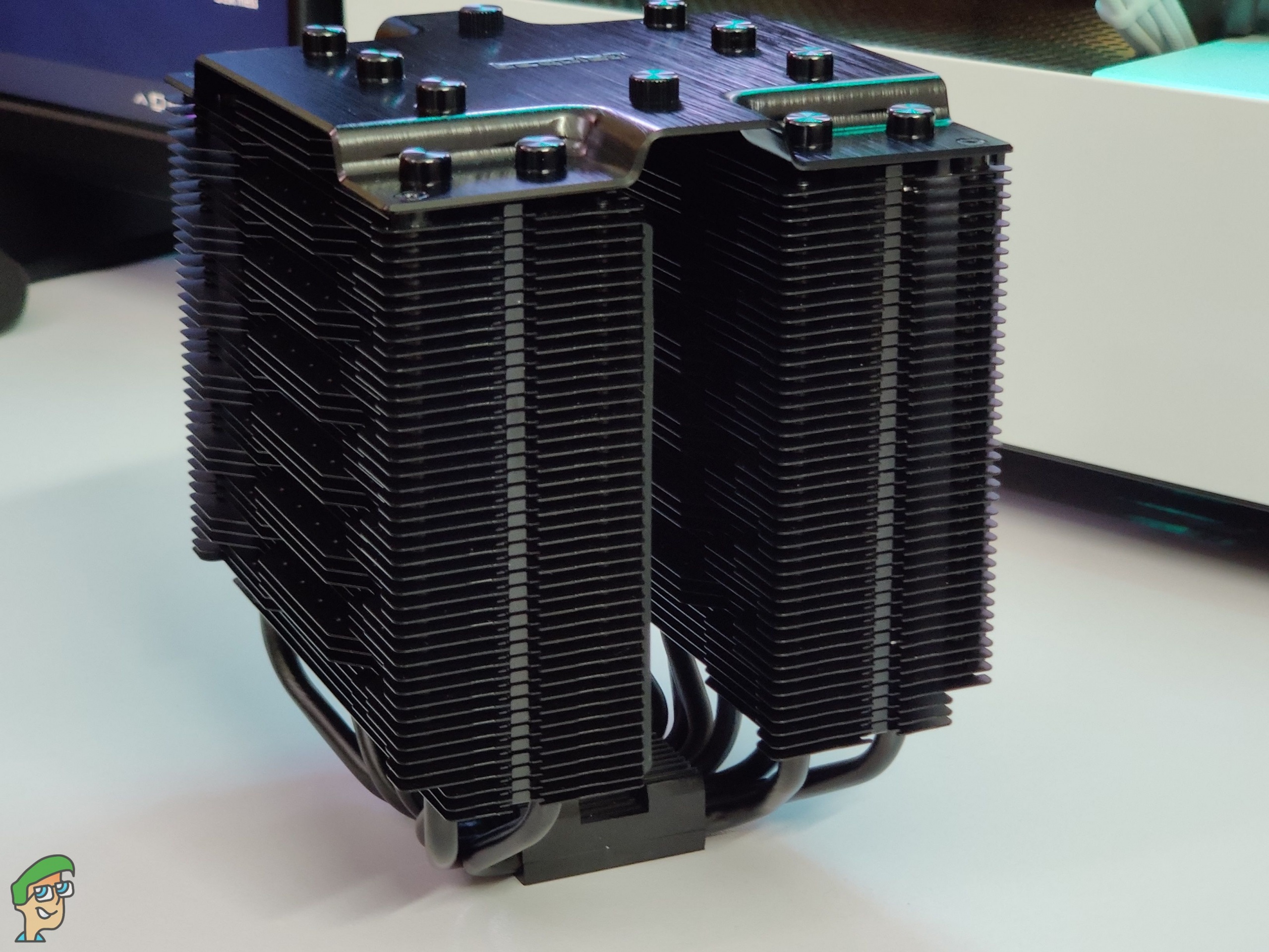 Dark Rock Pro 4 Design