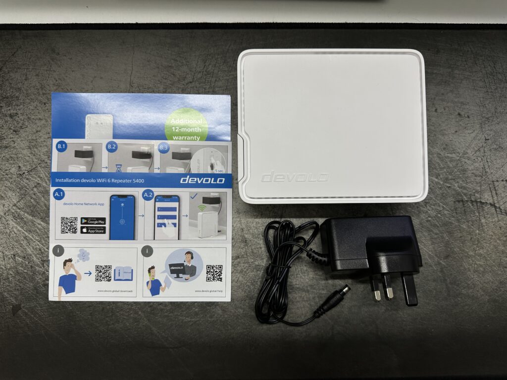 Devolo-Repeater-5400-box-contents