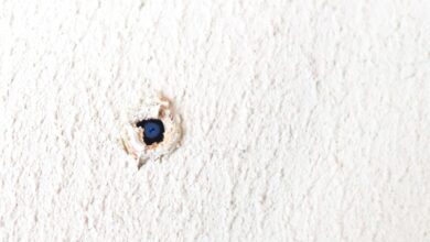 How to find hidden camera with smartphone