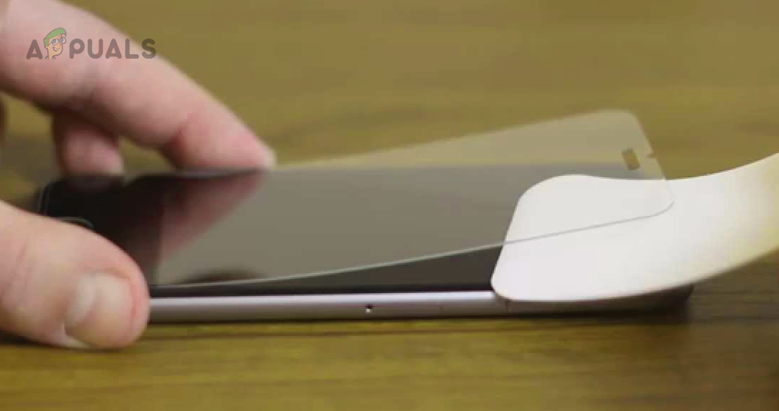 Remove Screen Protector of iPhone