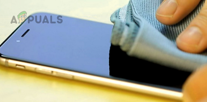 Clean iPhone's Screen