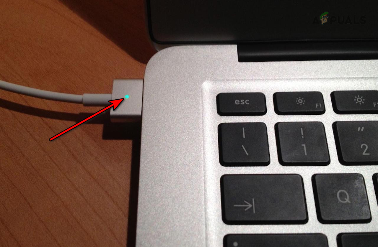 Slightly Wiggle the Charging Cable till its Light Turns Green