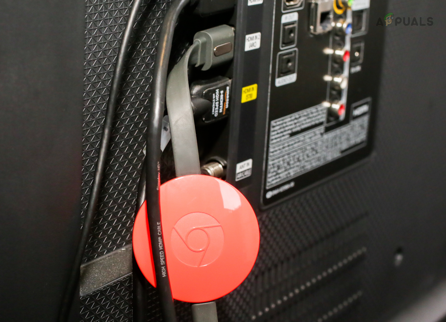 Connect the Chromecast to the Vizio TV