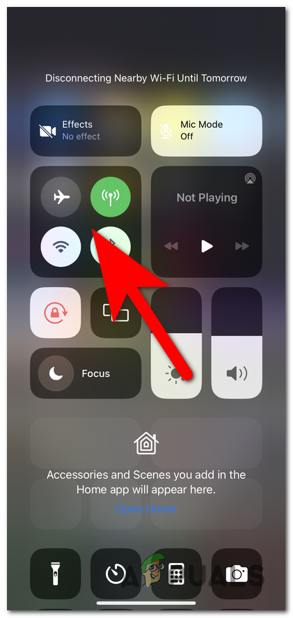 Switching from Wi-Fi to mobile data