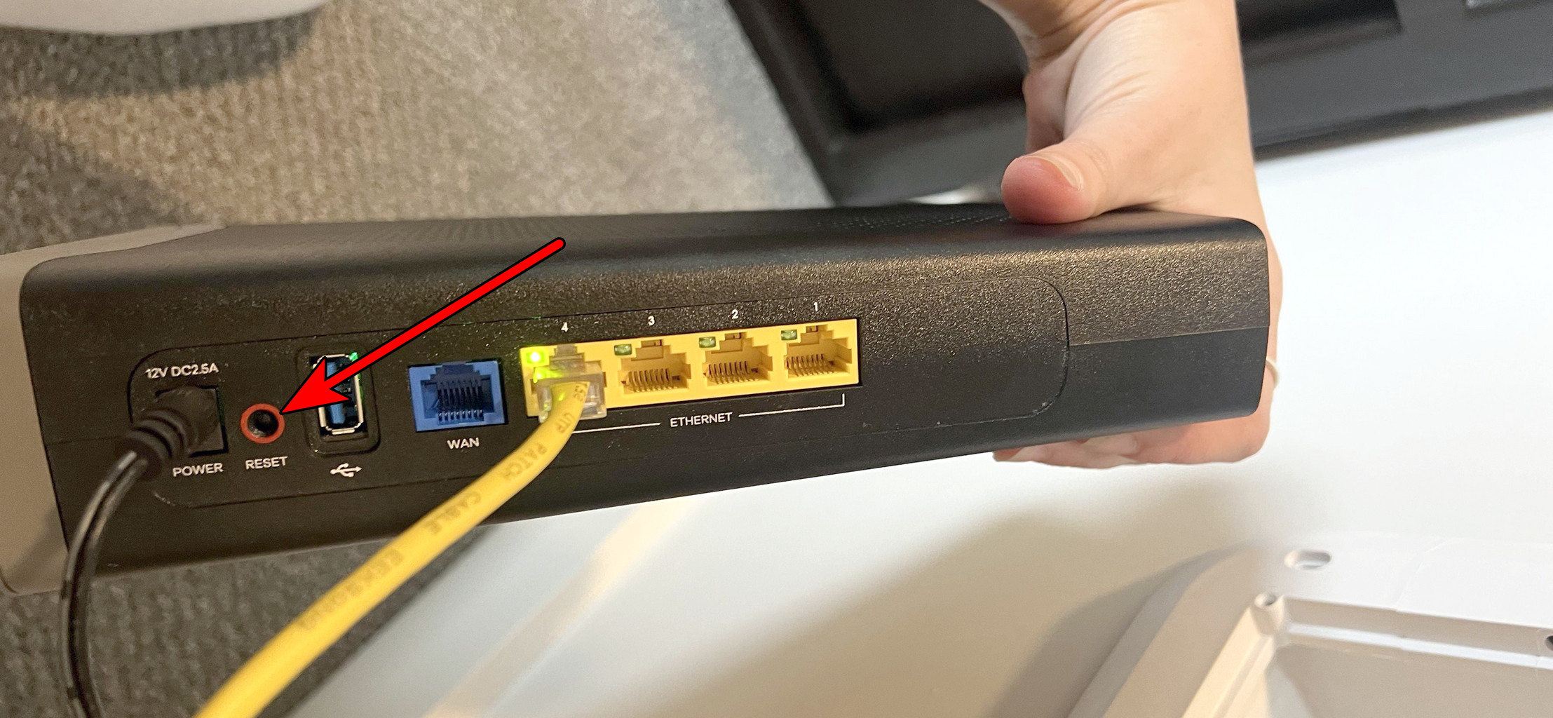 Reset the Router to the Factory Defaults