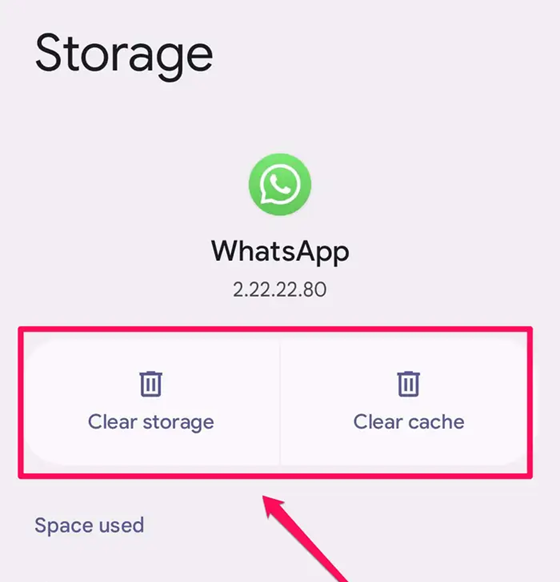 Android app settings clearing WhatsApp cache while troubleshooting a missing Communities tab.