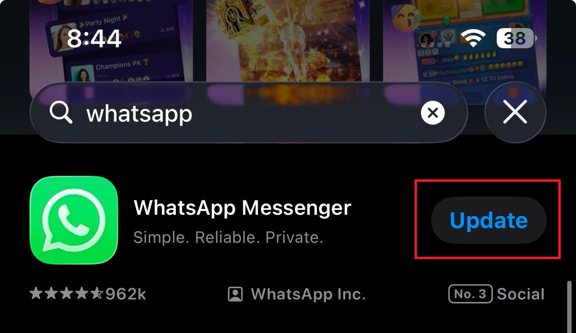 Play Store or App Store showing a WhatsApp update while Meta AI is missing.