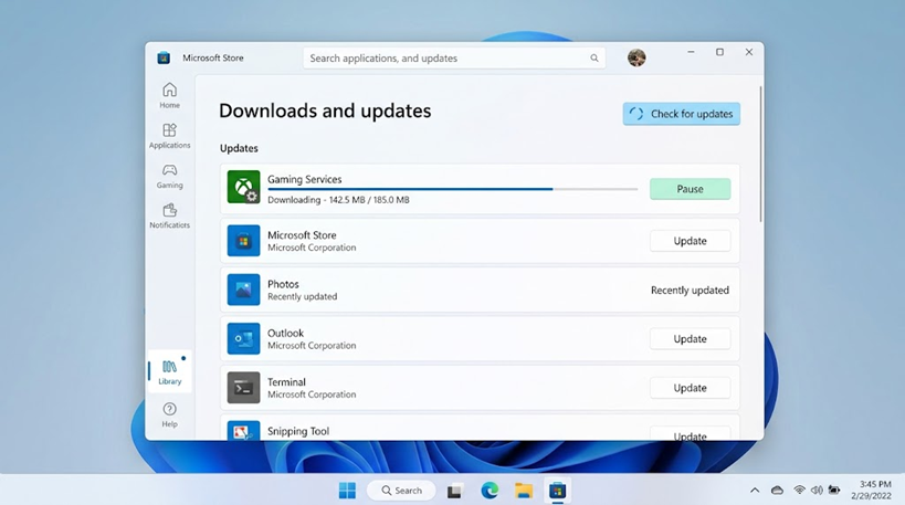 Microsoft Store Downloads page updating Gaming Services before retesting Forza Horizon 6 controller input on PC.
