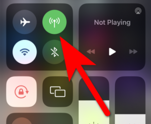 Instagram switching between Wi-Fi and mobile data while testing Notes and Reel sharing behavior.